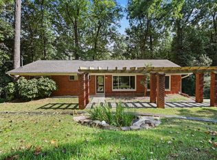 2120 Argo Dr, Hapeville, GA 30354