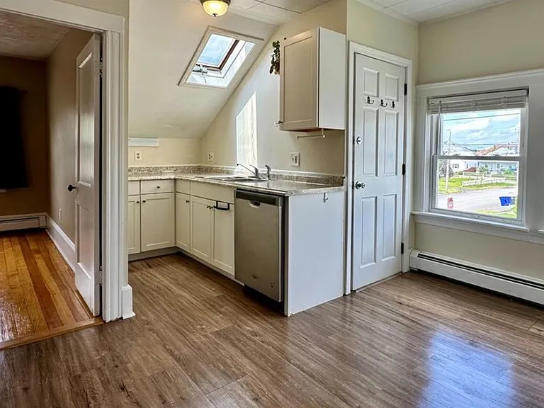 367 Orient Ave #2 — Photo 4