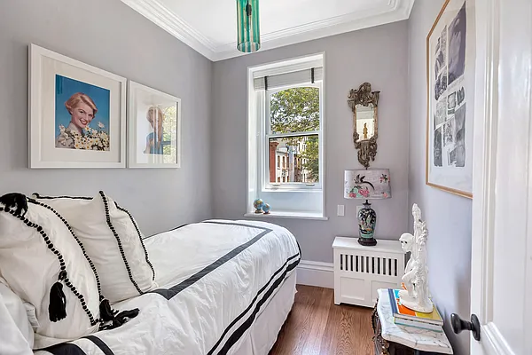 Sold by Compass | media 19