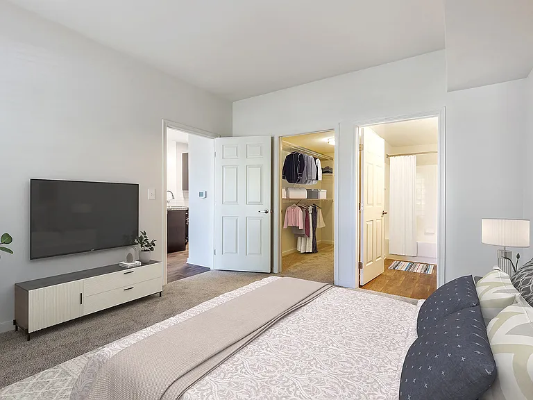 The Apartments at Cambridge Court — Photo 20