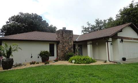 1st image of 304 Memorial Dr