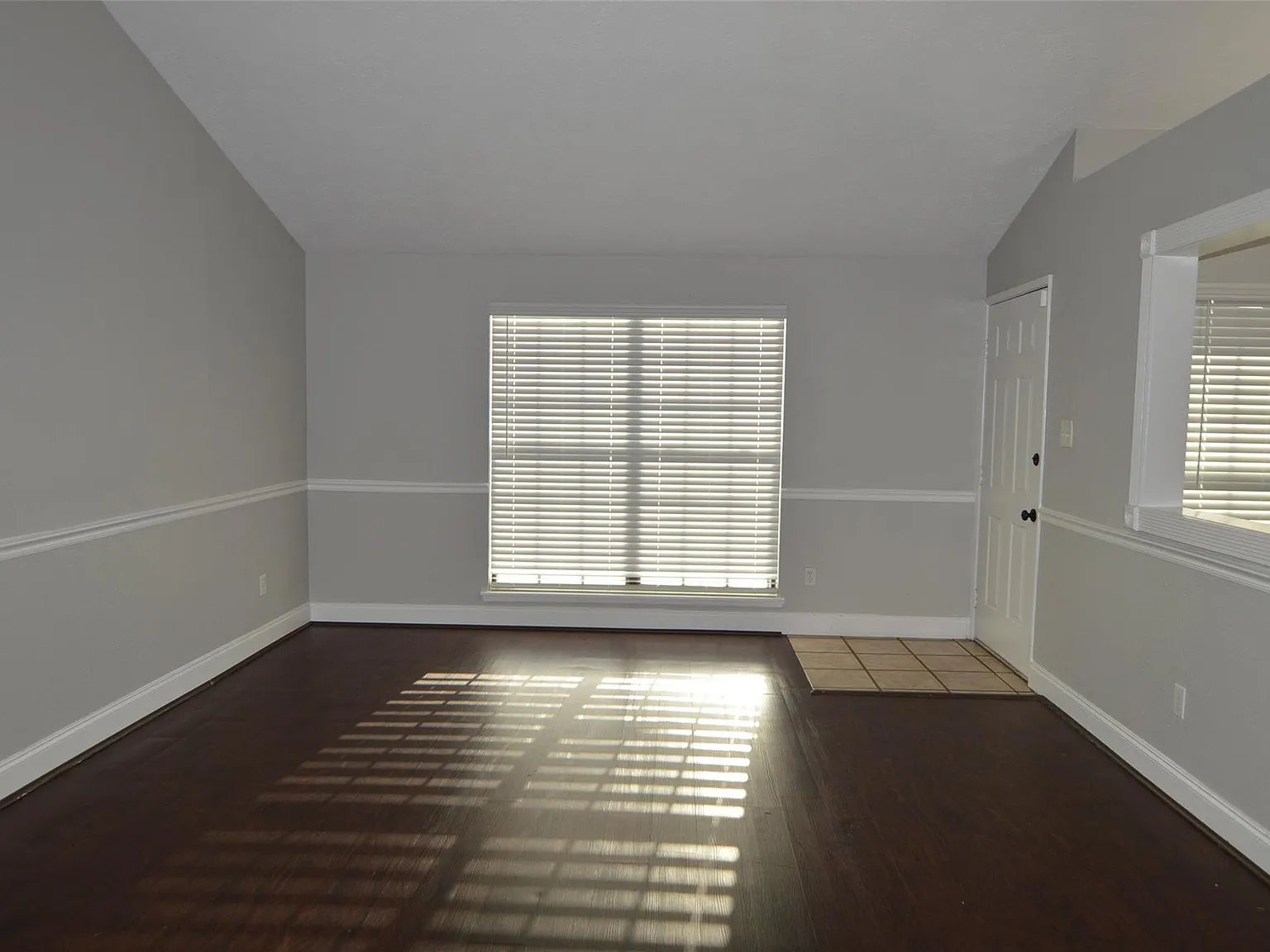 3 bed, 2.0 bath, 1158 sqft, $1,500 — Photo 2
