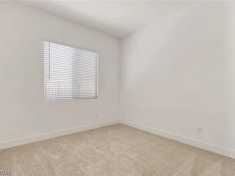 90 Crimson Stone Ct — Photo 16