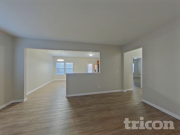 3rd image of 1919 Rockycreek Ln