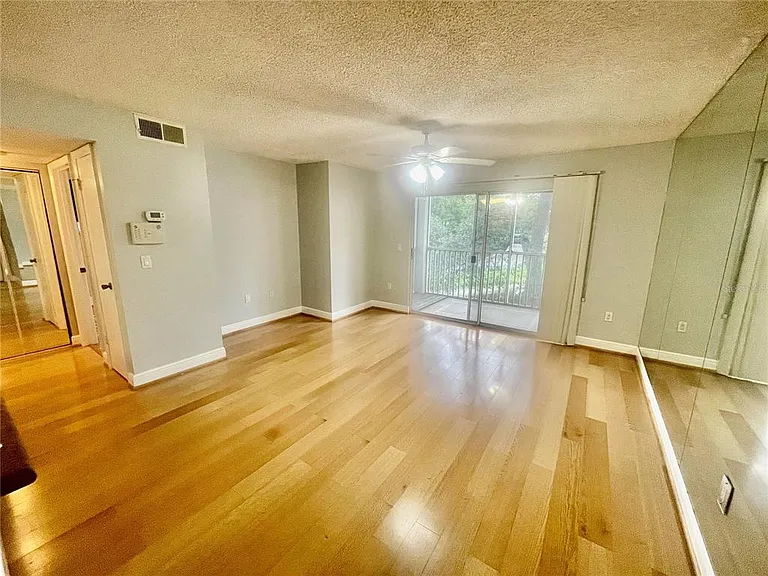 4211 Chatham Oak Ct #111 — Photo 4