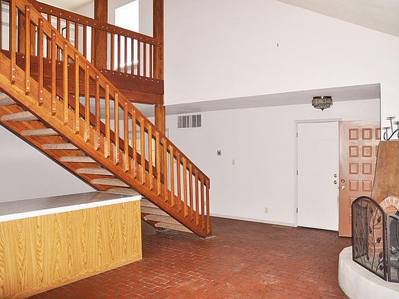 5th image of 4928 Oso Grande Ct NE