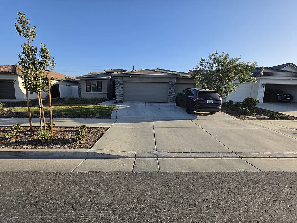 12701 Petaluma Ct