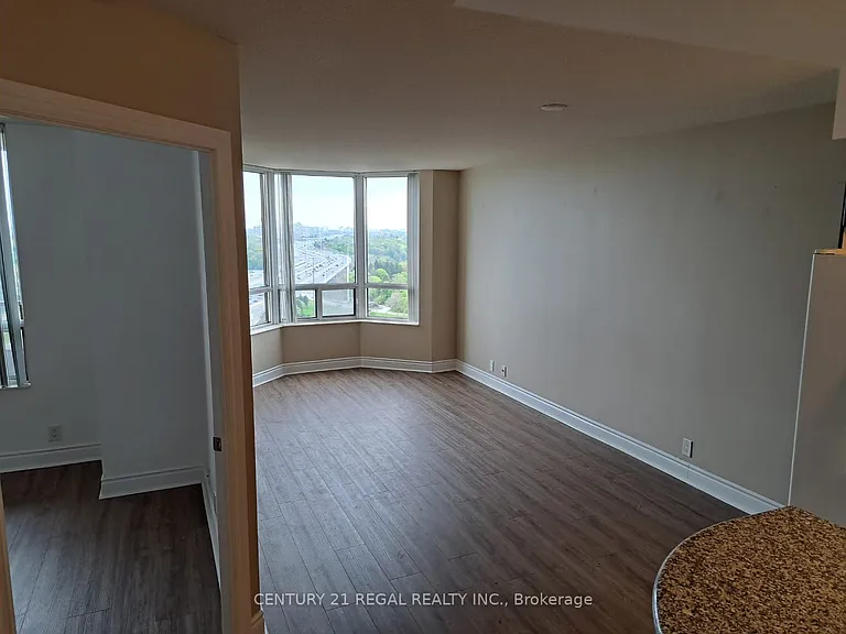 80 Harrison Garden Blvd #1725 — Photo 4
