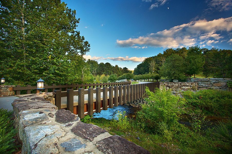 Entrance before Gate