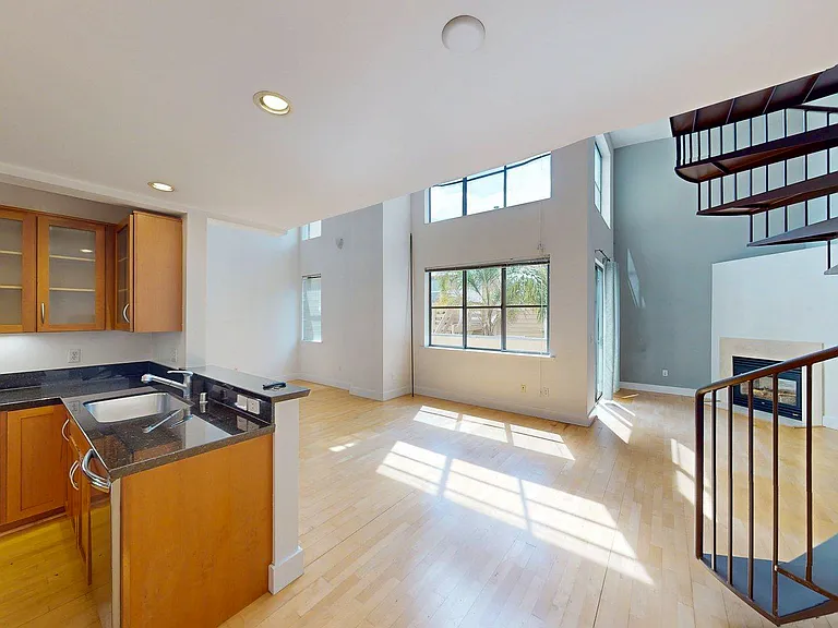 761 Tehama St #7 — Photo 2
