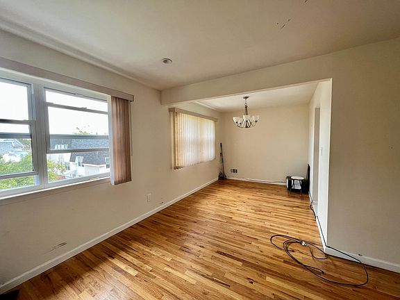 4th image of 15-33 Bell Blvd APT 2