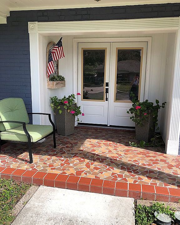 1st image of 1008 Hunt Ave