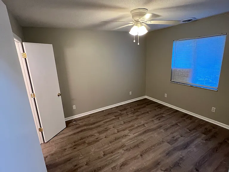 104 Hilltop Rd #3 — Photo 6