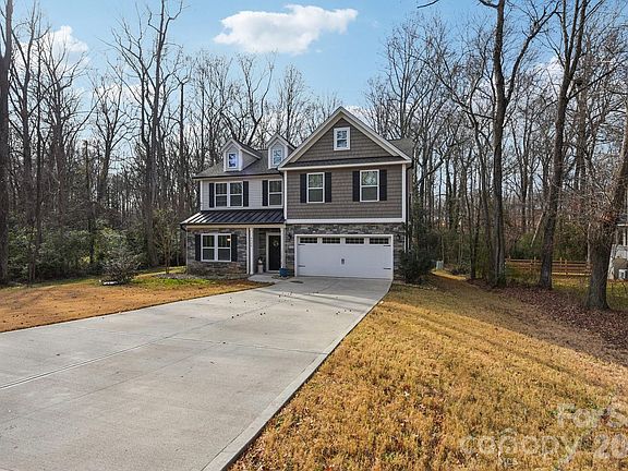 2nd image of 4520 Deer Run