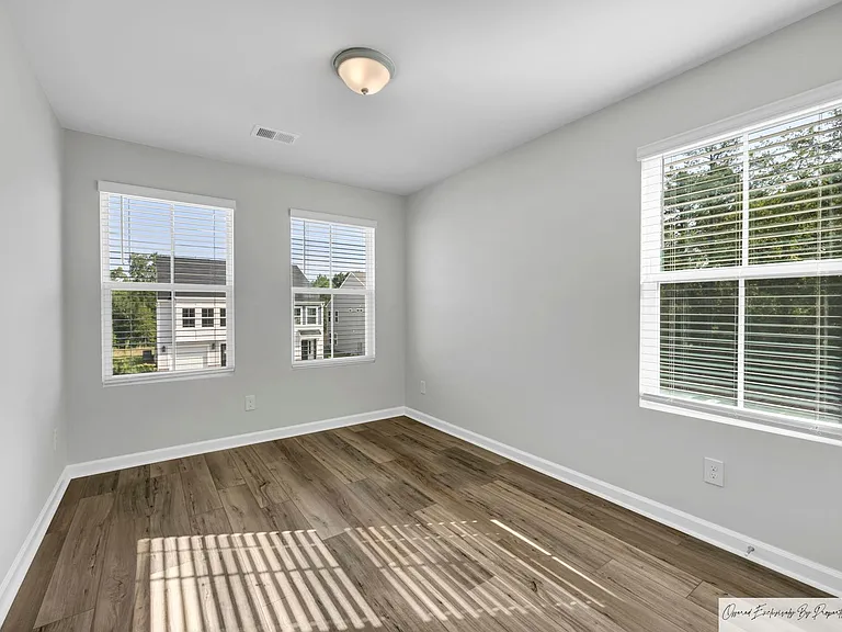 226 Flatsedge Ct — Photo 25