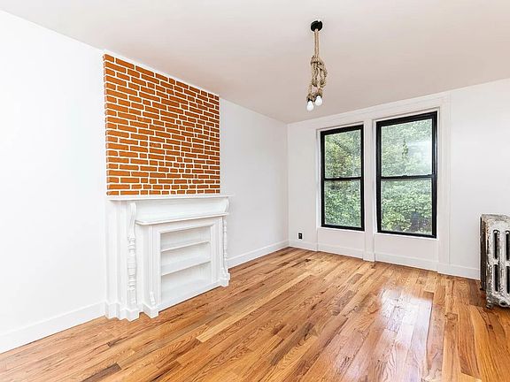 2nd image of 356 Lafayette Ave #W3