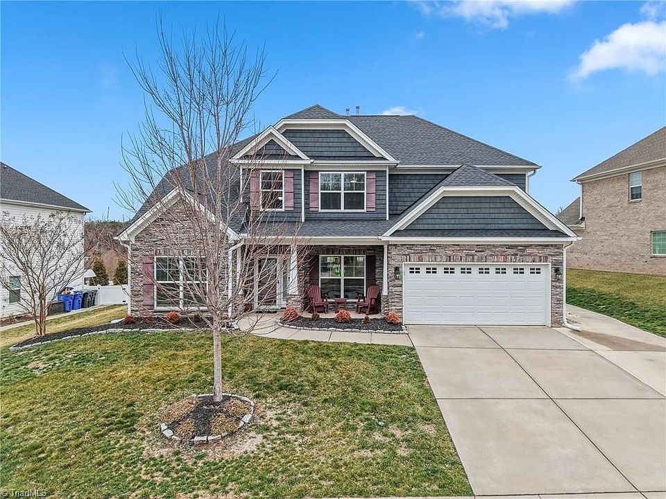 1st image of 1011 Lavender Ln