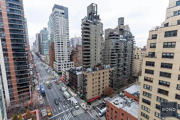 Rented by Bond New York | media 29