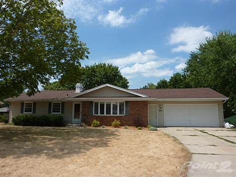 1st image of 213 Rosewood Dr