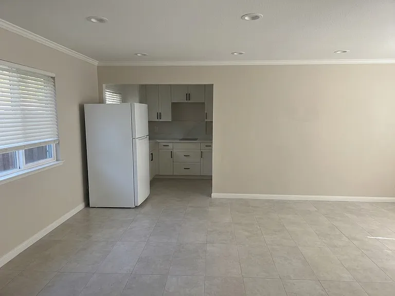 1265 Vancouver Ave — Photo 33
