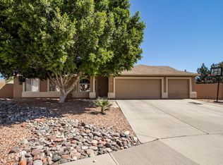 837 N Lotus Cir, Mesa, AZ 85207