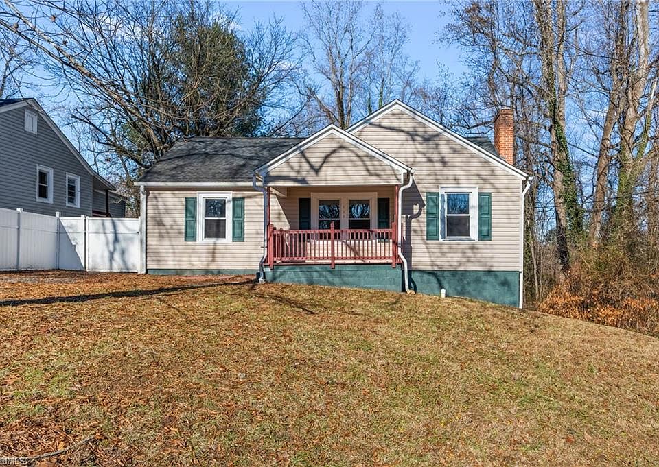 1st image of 410 Circle Dr