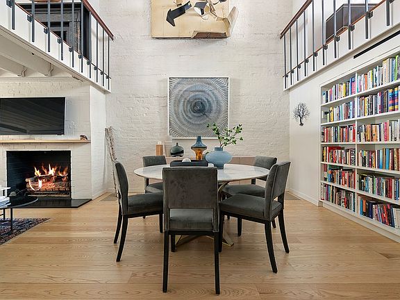 5th image of 110 W 13th St