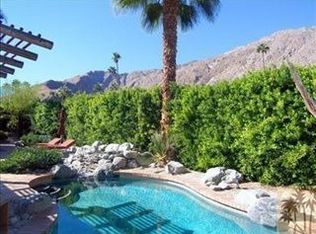 325 S Cahuilla Rd, Palm Springs, CA 92262