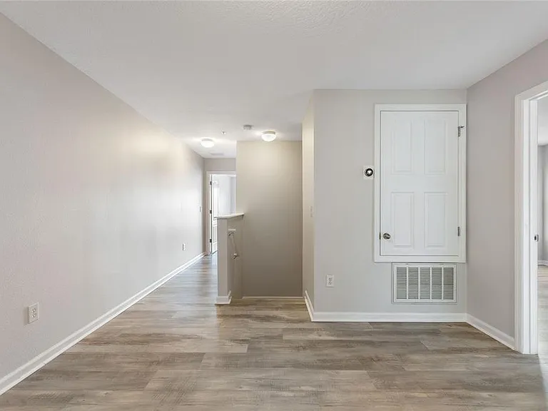 1220 Priory Cir — Photo 26