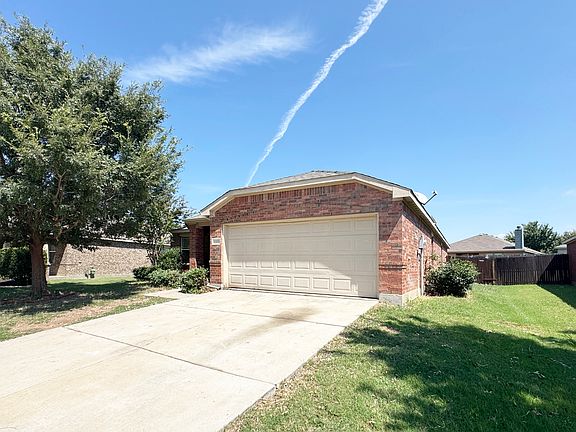 2nd image of 1809 Sparrow Ln