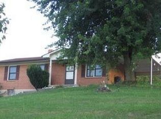 5023 Thornspring Rd, Pulaski, VA 24301