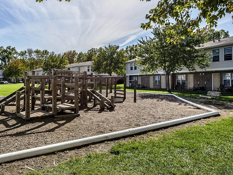 Meadow View Townhomes — Photo 6