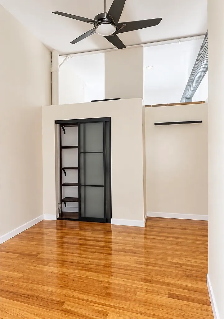 1 bed, $2,400 — Photo 3