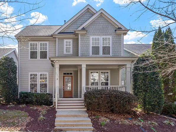 216 Thorndale Dr, Holly Springs, NC 27540