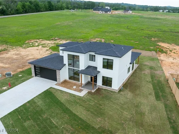201 Summerville Dr, Greenwood, AR 72936
