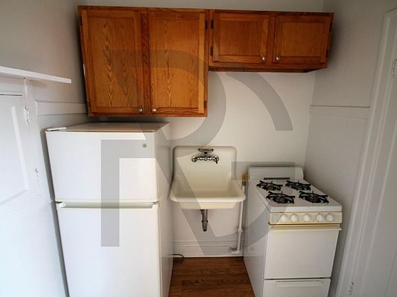 2nd image of 2536 N Sawyer Ave #2536411