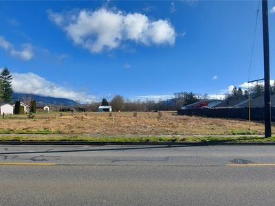 909 N Fruitdale Road, Sedro Woolley, WA, 98284