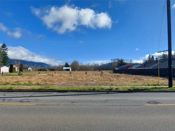 909 N Fruitdale Road, Sedro Woolley, WA 98284