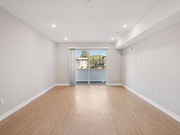 5th image of 326 S Reno St #6suew5z30