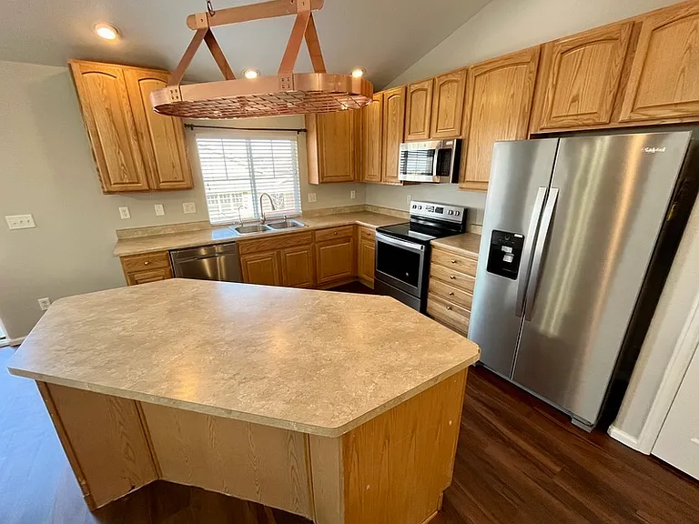 23687 E Bellewood Dr — Photo 10