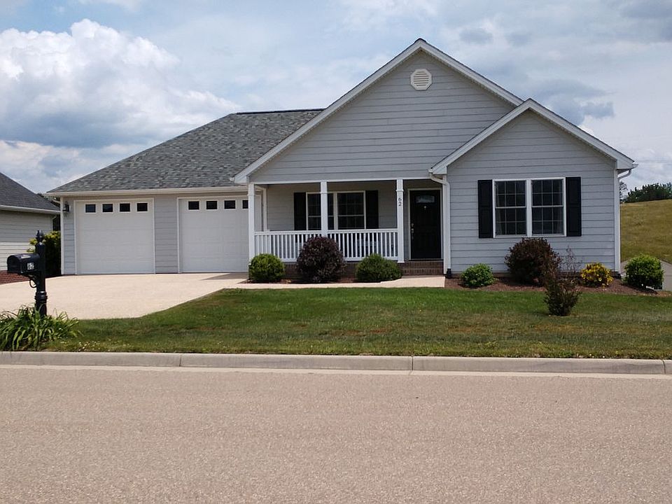 1st image of 62 Autumn Bluff Dr