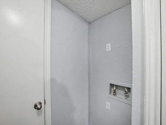3rd image of 11311 Audelia Rd APT 214