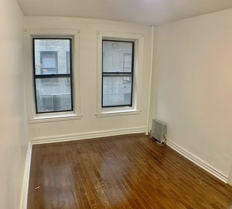 1st image of 2117 Regent Pl #1E