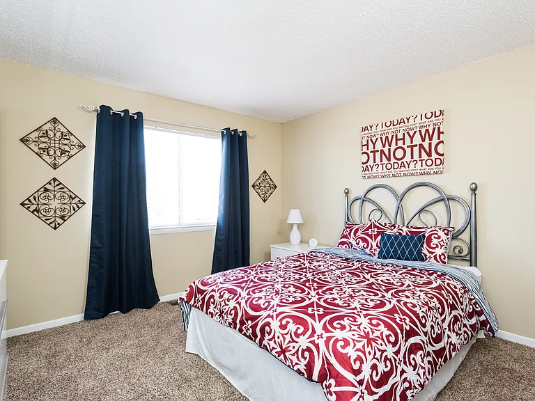 Four Winds Apartments — Photo 12