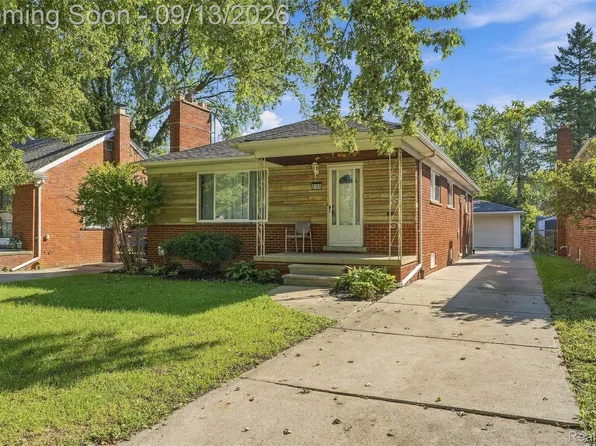 8300 Virgil St, Dearborn Heights, MI 48127
