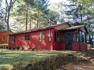 241 Pineview Dr, Gladwin, MI 48624