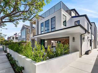 516 Acacia Ave, Corona Del Mar, CA 92625