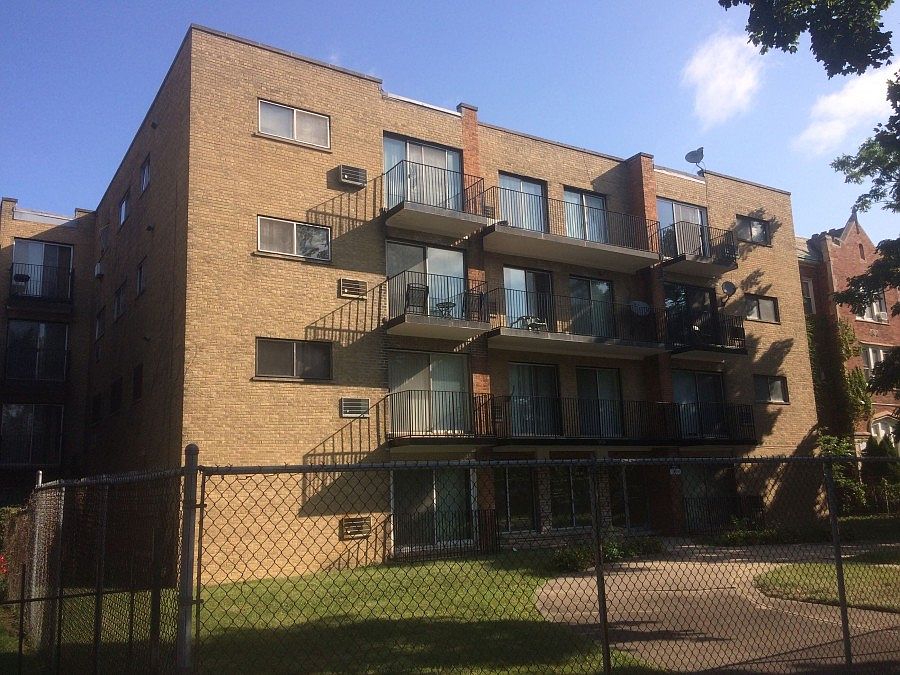 2nd image of 5424 W Ferdinand St APT 315