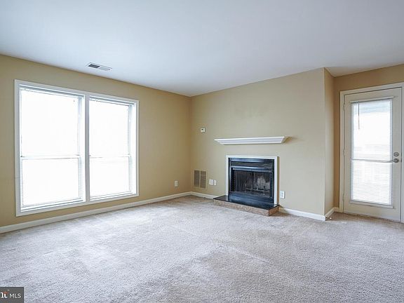 5th image of 3178 Summit Square Dr Unit 3-E1