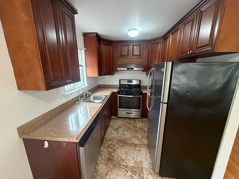 170 Titus Ave #B — Photo 6